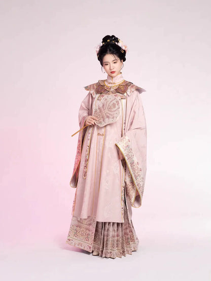 Ming Dynasty Traditional Hanfu Set & Mamian Skirt | Golden Peony Feathers 金丝粉羽