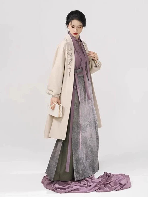 Song Dynasty Modern Hanfu Set with Winged Sleeve Top and Three Pleat Skirt - City Diary 城市日记 (Preorder)