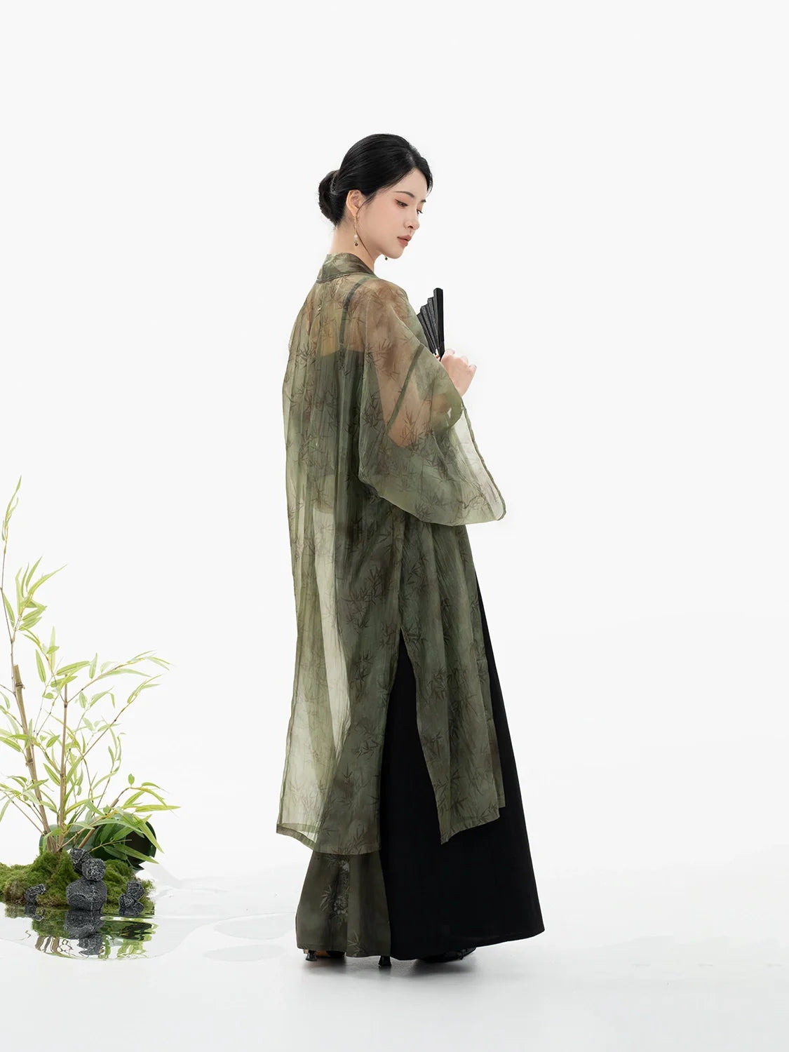 Song Dynasty Modern Hanfu Set with Changgan Temple Beizi and Three Pleat Slip Dress - Bamboo Shadow 竹影纱 (Preorder)