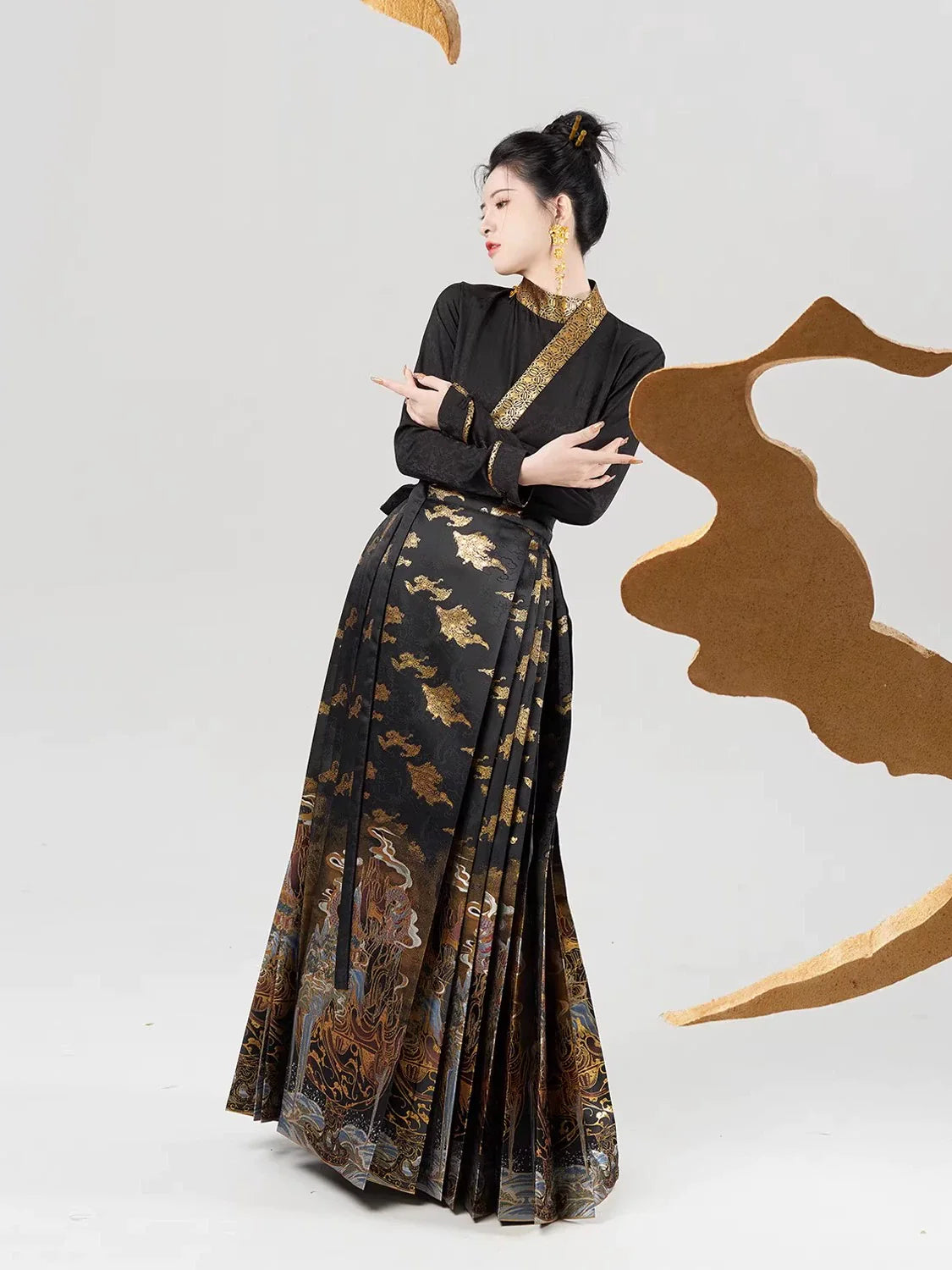 Ming Dynasty Modern Hanfu Mamianqun Outfit - Copper Furnace 铜炉