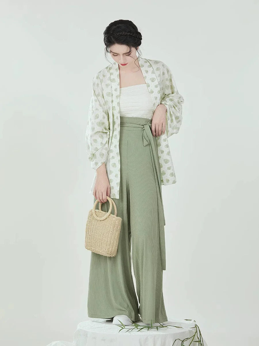 Song Dynasty Modern Hanfu Set with Winged Sleeve Top and Wide Leg Pants - Wrapped Leaves 裹叶 (Preorder)