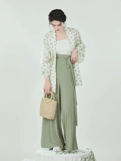 Song Dynasty Modern Hanfu Set with Winged Sleeve Top and Wide Leg Pants - Wrapped Leaves 裹叶 (Preorder)