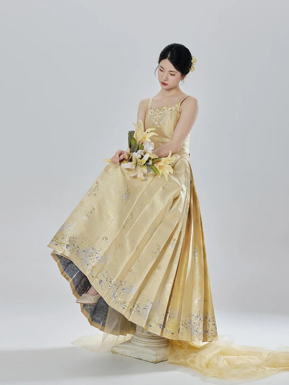 Ming Dynasty Modern Hanfu Bustier and Mamianqun Set - Thousand Golden Lily 千金百合