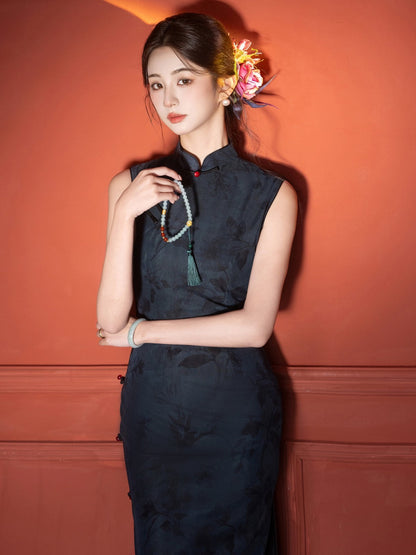 Sleeveless Floral Midi Cheongsam | Vampire