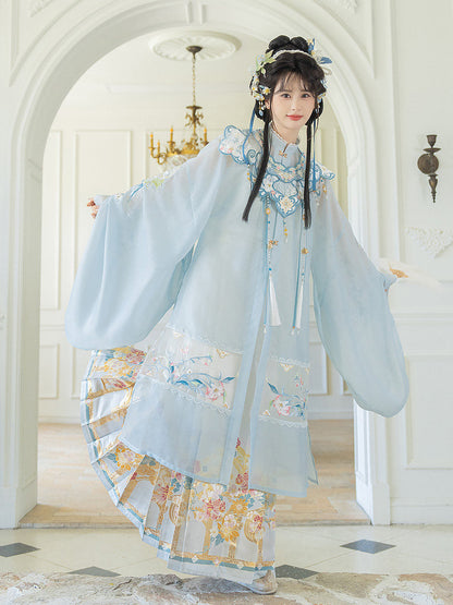 Ming Dynasty Hanfu Set with Cloud Collar & Mamian Skirt | Crescent 半月霜