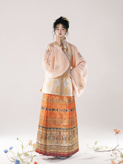 Ming Dynasty Pastel Orange Pipa Sleeve Top & Mamian Skirt | Yun Dynasty Capital 云朝玉京