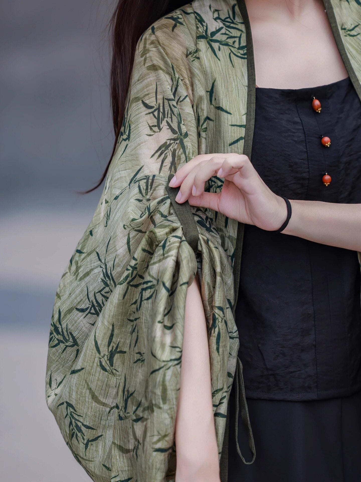 Wei, Jin and Southern and Northern Dynasties Style Bamboo Printed Cardigan - Yujun 玉君 (Preorder)