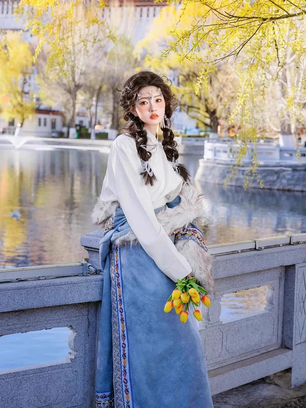 Soul of the Plateau - Spring Tibetan Embroidered Robe Ethnic Style Photography Outfit