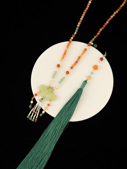 Breeze Chinese style necklace - hanfu jewelry — side profile