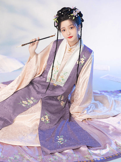Ming Dynasty Satin Embroidered Bijia & Printed Mamian Skirt | Xilouyue 西楼月
