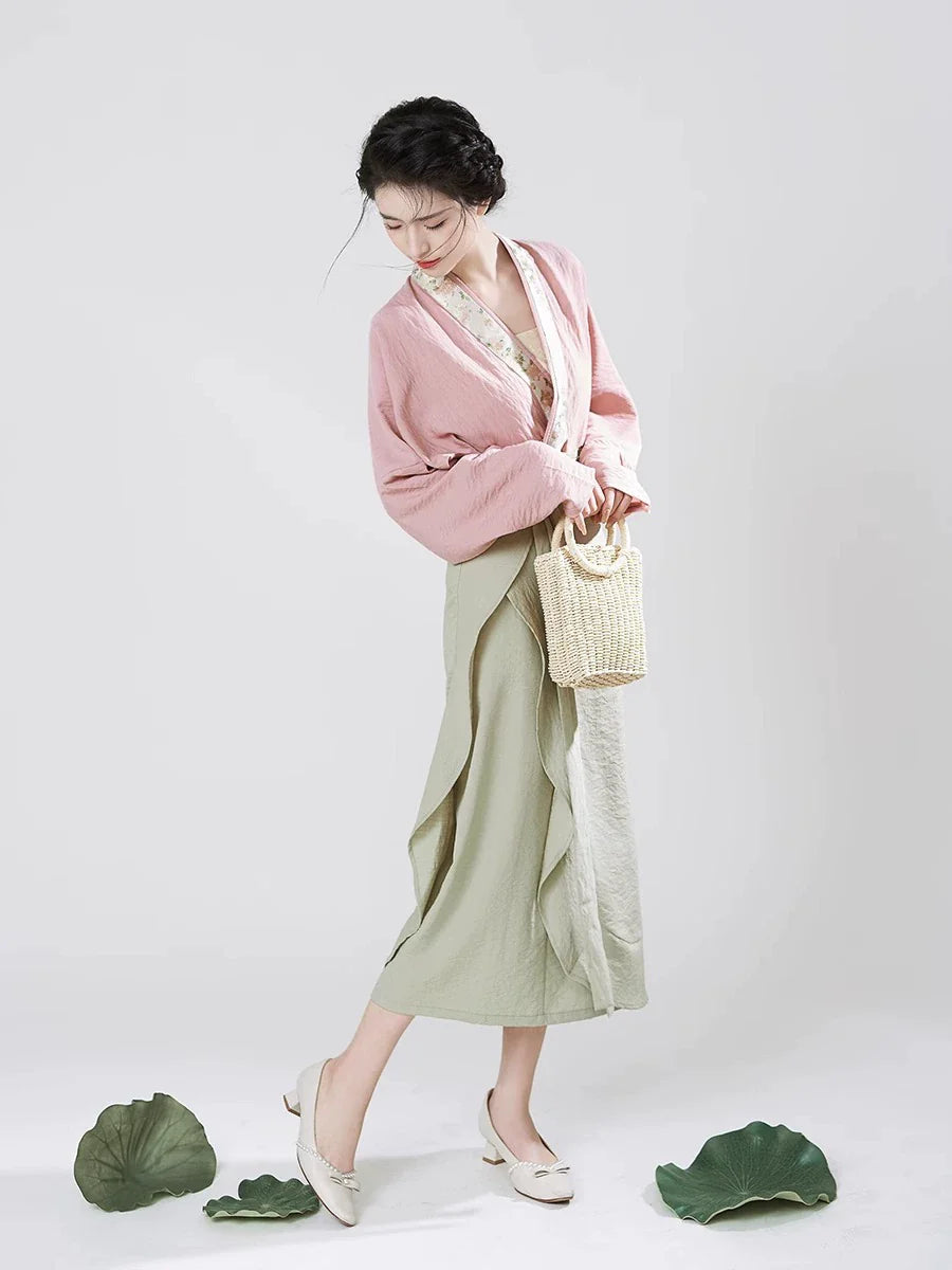 Song Dynasty Modern Hanfu Set with Winged Sleeve Top and Spiral Skirt - Autumn Lotus 秋荷 (Preorder)