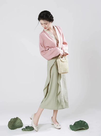 Song Dynasty Modern Hanfu Set with Winged Sleeve Top and Spiral Skirt - Autumn Lotus 秋荷 (Preorder)