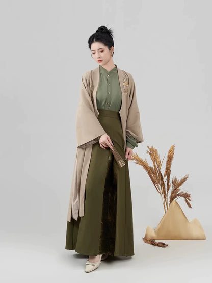 Song Dynasty Modern Hanfu Set with Long Sleeve Top and Three Pleat Skirt - Maisui 麦穗 (Preorder)