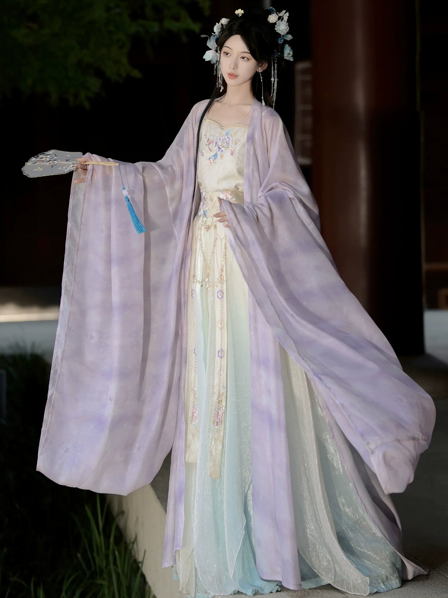 Zhiyi 知意 - Tang Dynasty Style Qiyao Ruqun