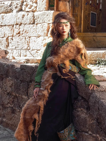 Jade Highlands - New Tibetan Costume Green Ethnic Robe Sichuan-Tibet Photography Journey