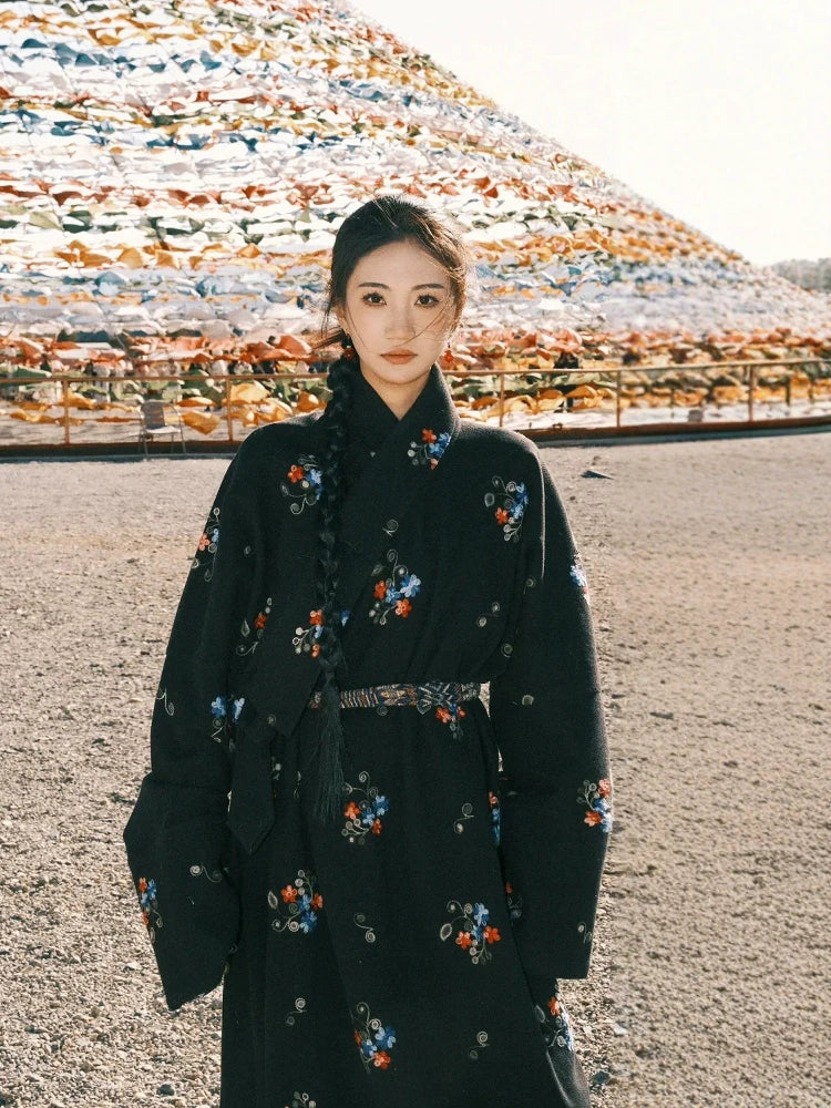 Dancing Prayer - Women Ethnic Tibetan Robe Exquisite Flower Embroidery