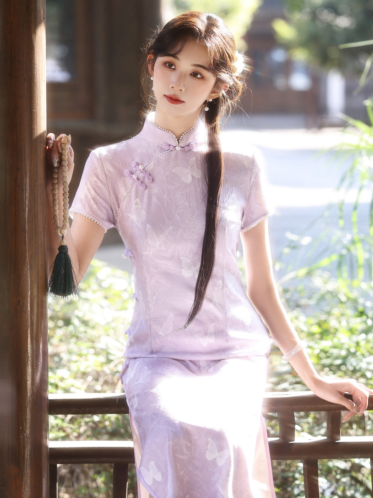 Short Sleeve Butterflies Midi Cheongsam | Lilac