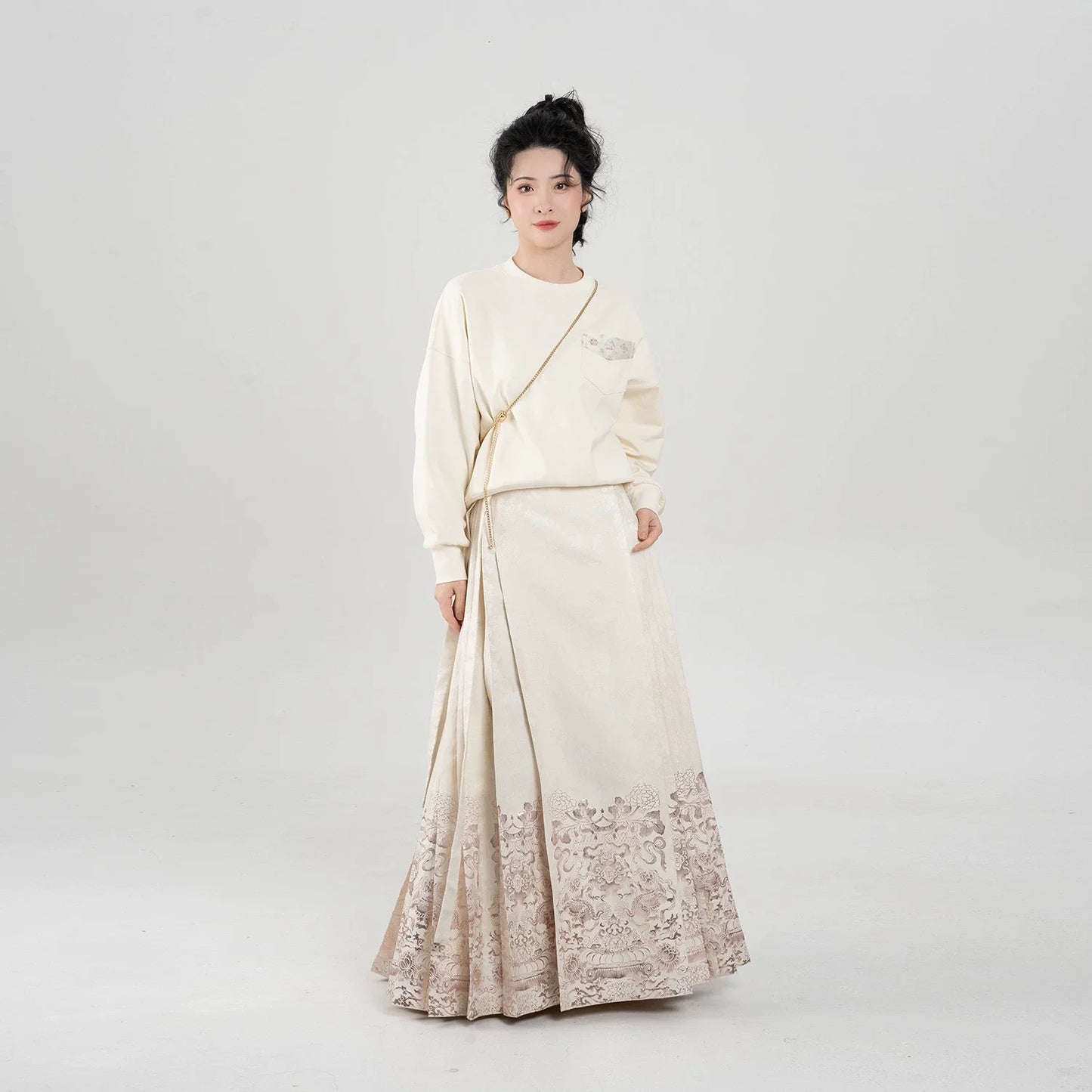 Ming Dynasty Modern Hanfu Mamianqun Outfit - Blooming Lotus 金莲宝相