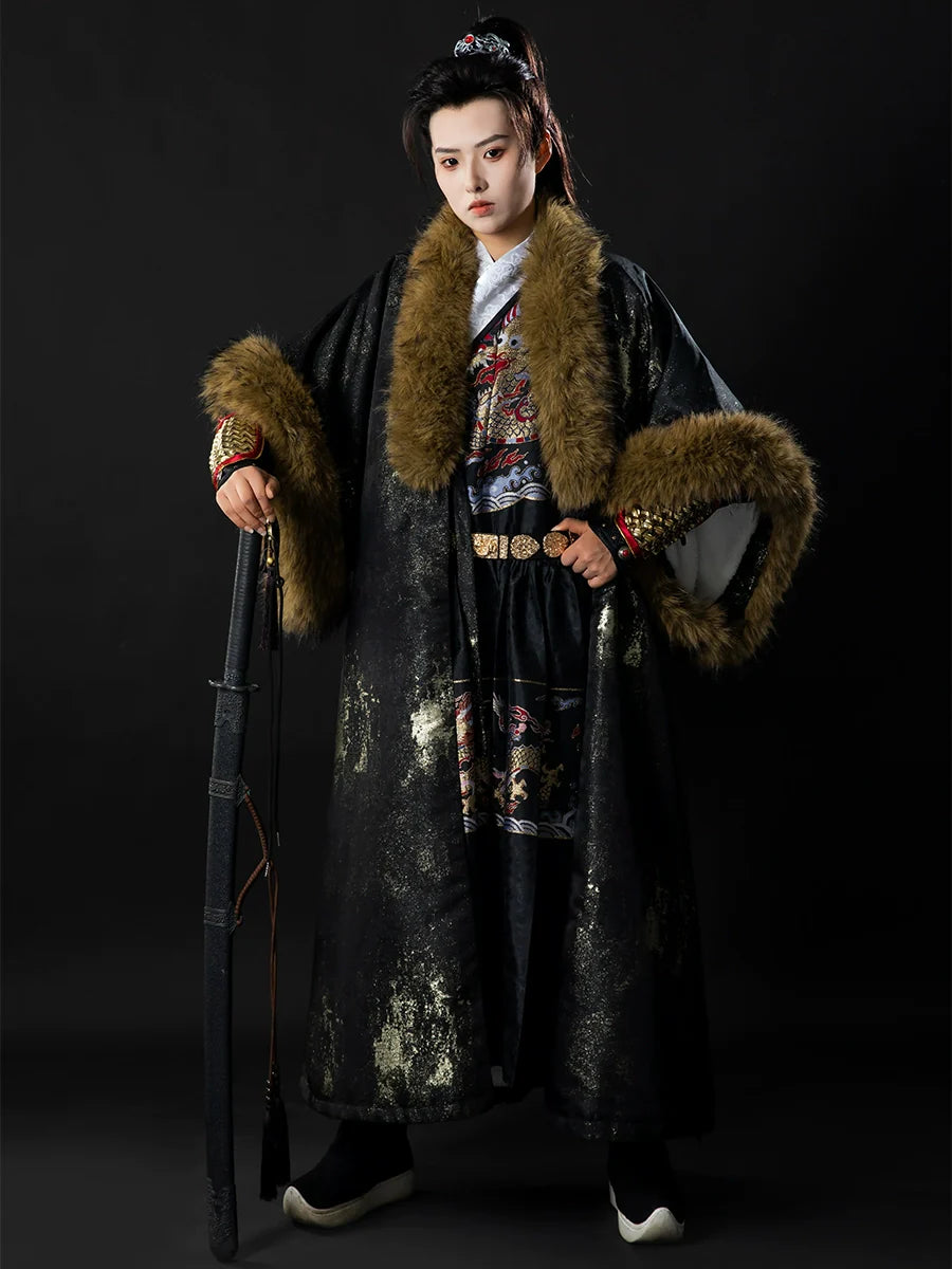Ming Dynasty Unisex Winter Hanfu Coat | Sprinkle Gold 黑洒金