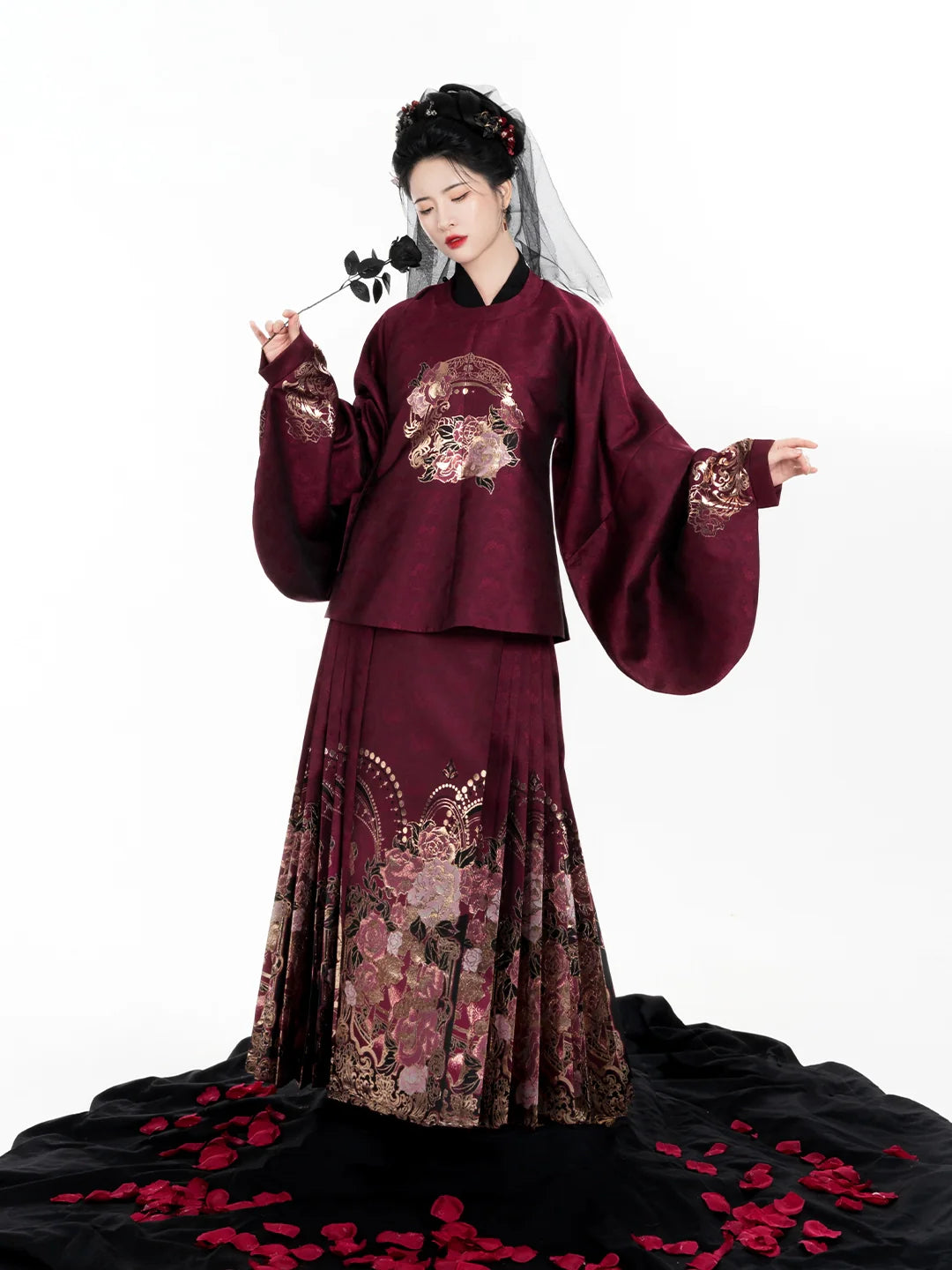 Ming Dynasty Modern Hanfu Mamianqun Outfit - Eternal Night Rose 永夜玫瑰
