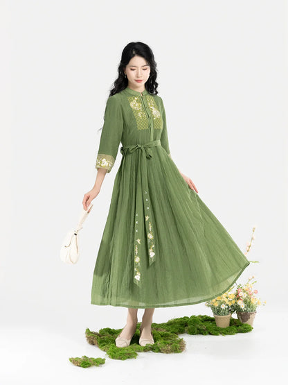 New Chinese Style Women Tencel Pleated Dress with Traditional Patch Motifs - Yu Fanghua 翠玉芳华 (Preorder)