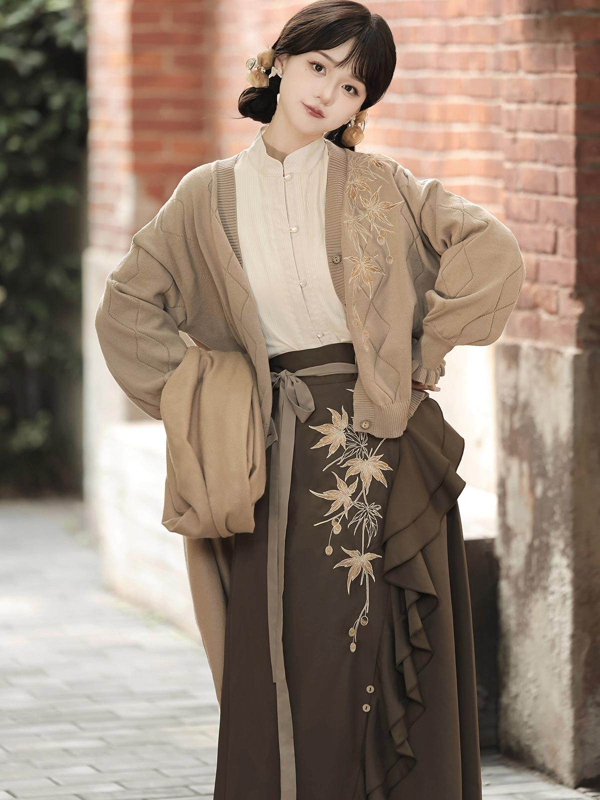 New Chinese Style Knitted Cardigan and Skirt - Late Autumn Date 枫亭晚