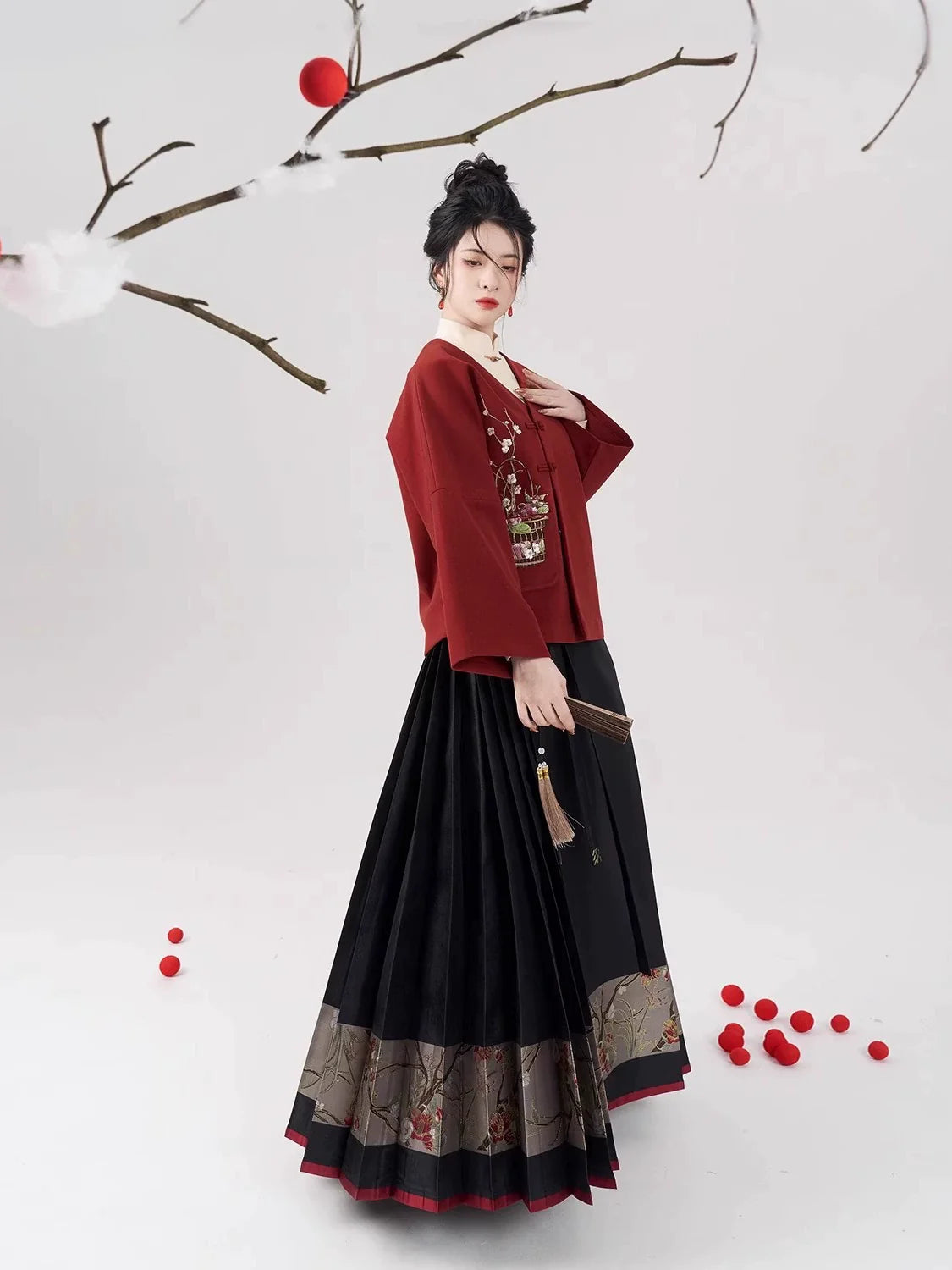 Ming Dynasty Modern Hanfu for Chinese New Year Festivals - Blessing Branch 福枝