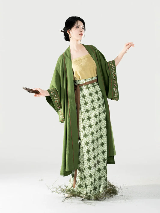 Song Dynasty Modern Hanfu Set with Changgan Temple Beizi and Spiral Skirt - Yuhuacui 玉华翠 (Preorder)