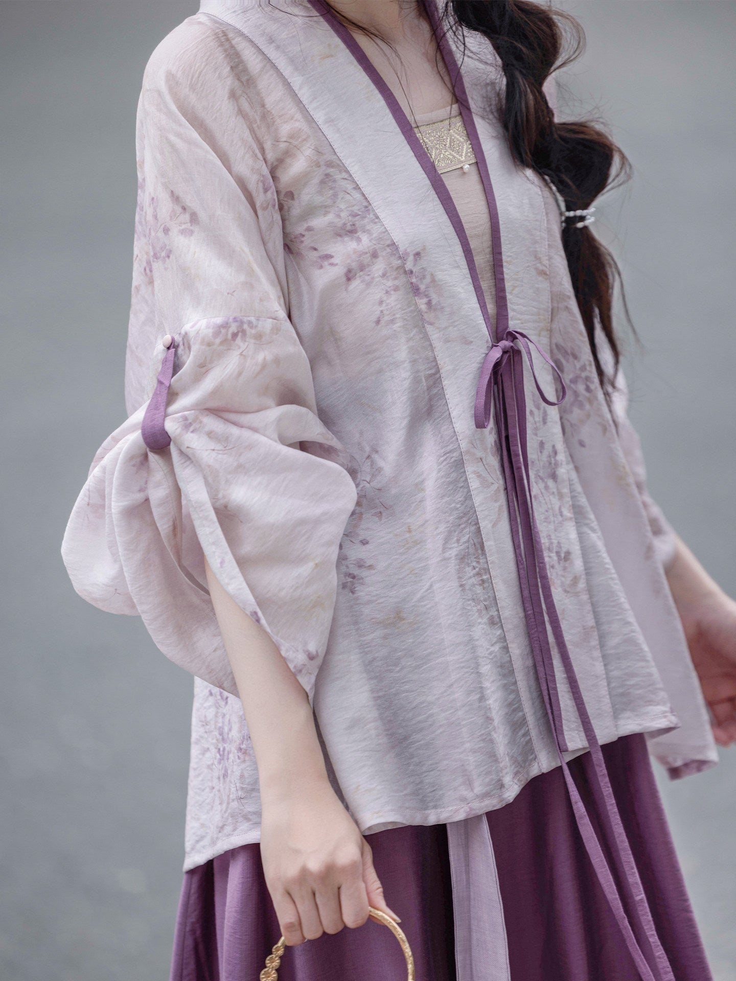 Song Dynasty Modern Hanfu Cardigan and Pocketed Skirt - Ice Wisteria 紫藤冰沙 (Preorder)