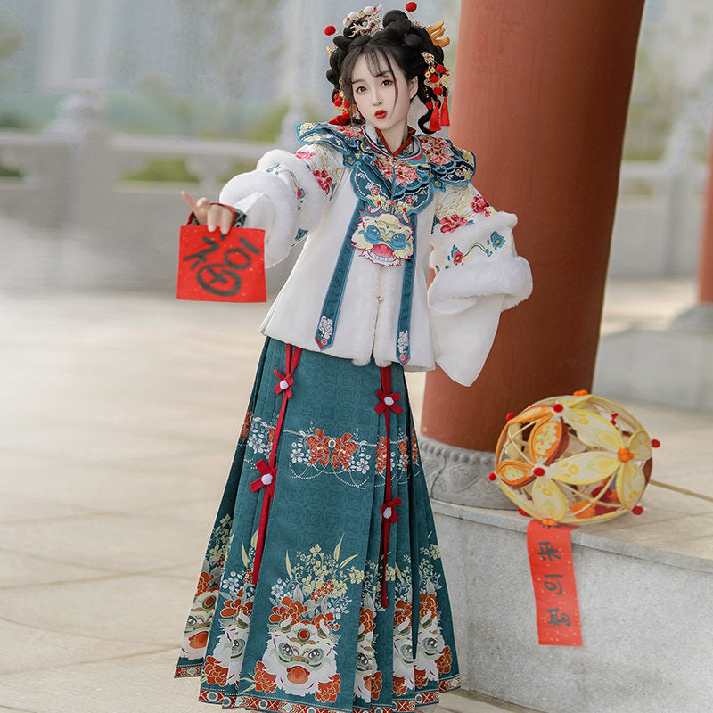 Ming Dynasty Chinese New Year Festival Hanfu | Yearly Lion Dance 舞狮年年