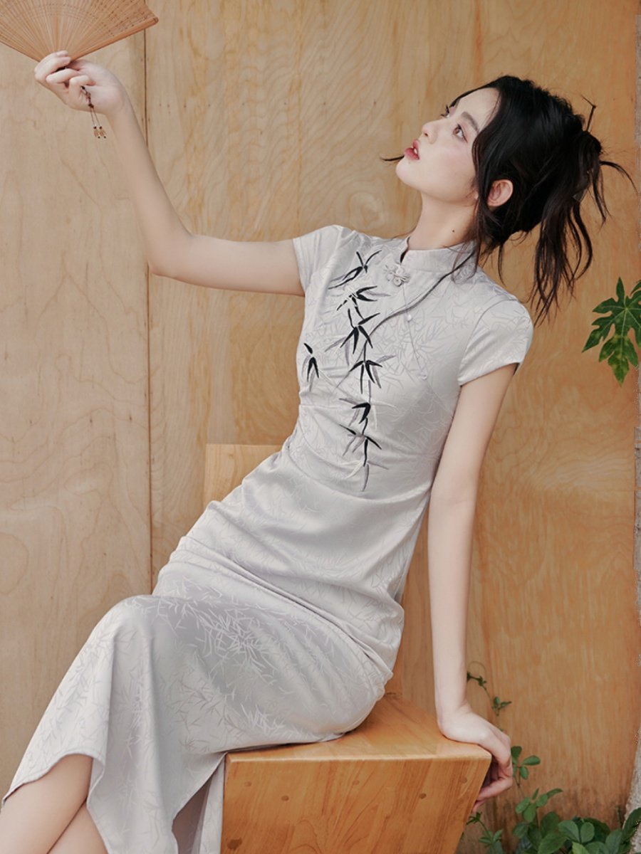 Short Sleeve Midi Cheongsam | Zixiu
