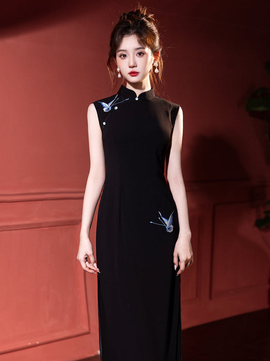 Butterflies sleeveless midi cheongsam qipao — detail view