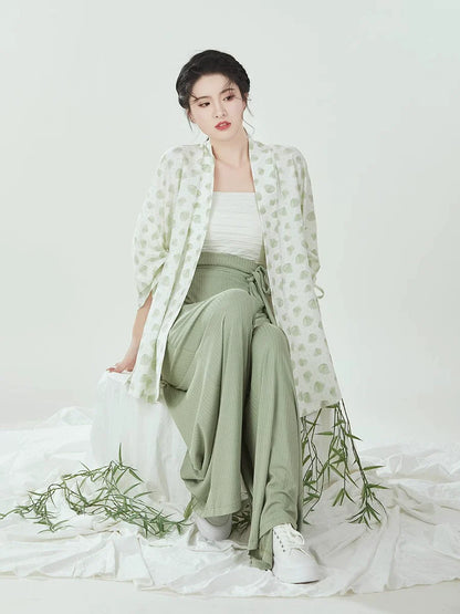 Song Dynasty Modern Hanfu Set with Winged Sleeve Top and Wide Leg Pants - Wrapped Leaves 裹叶 (Preorder)