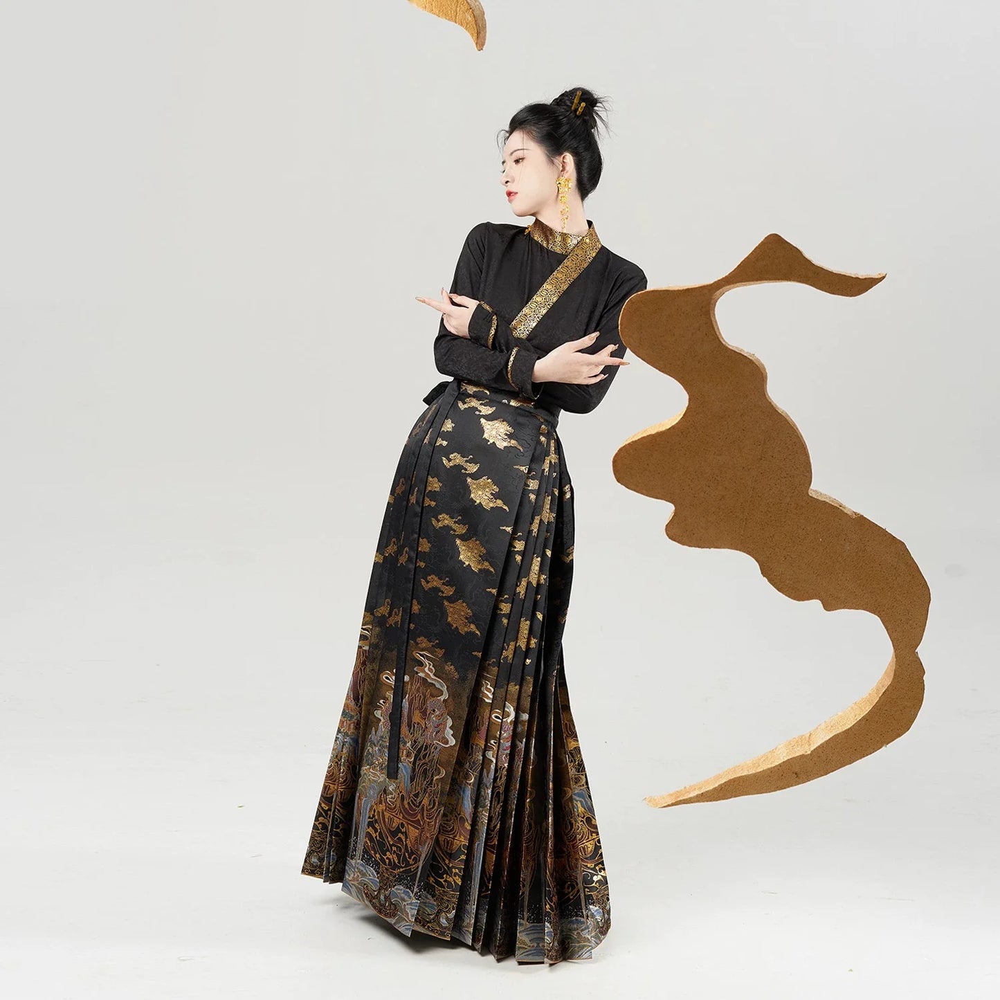 Ming Dynasty Modern Hanfu Mamianqun Outfit - Copper Furnace 铜炉