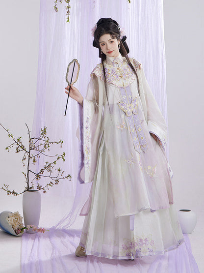 Ming Dynasty Fairytale & Embroidered Butterflies Hanfu Set | Lifelike 栩栩