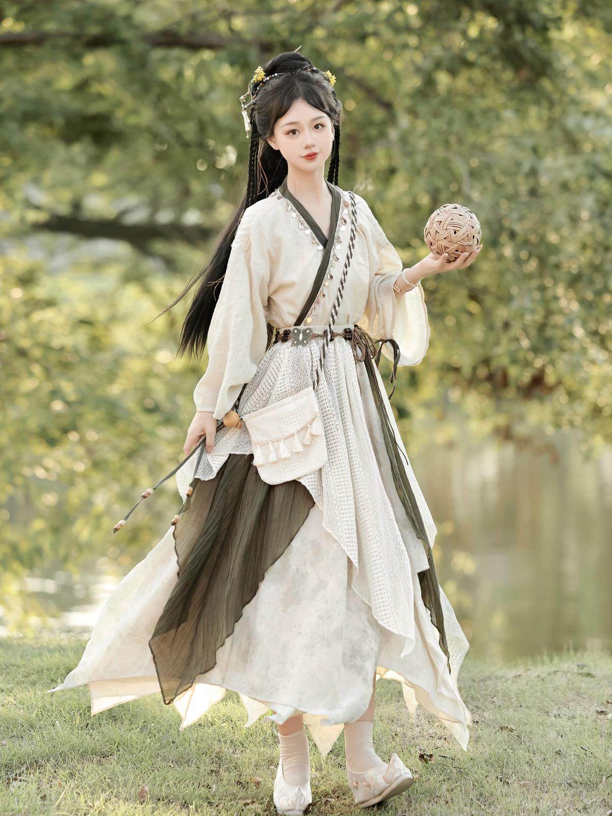 Chinese Period and Xianxia Style Costume - Little Shimei 小师妹