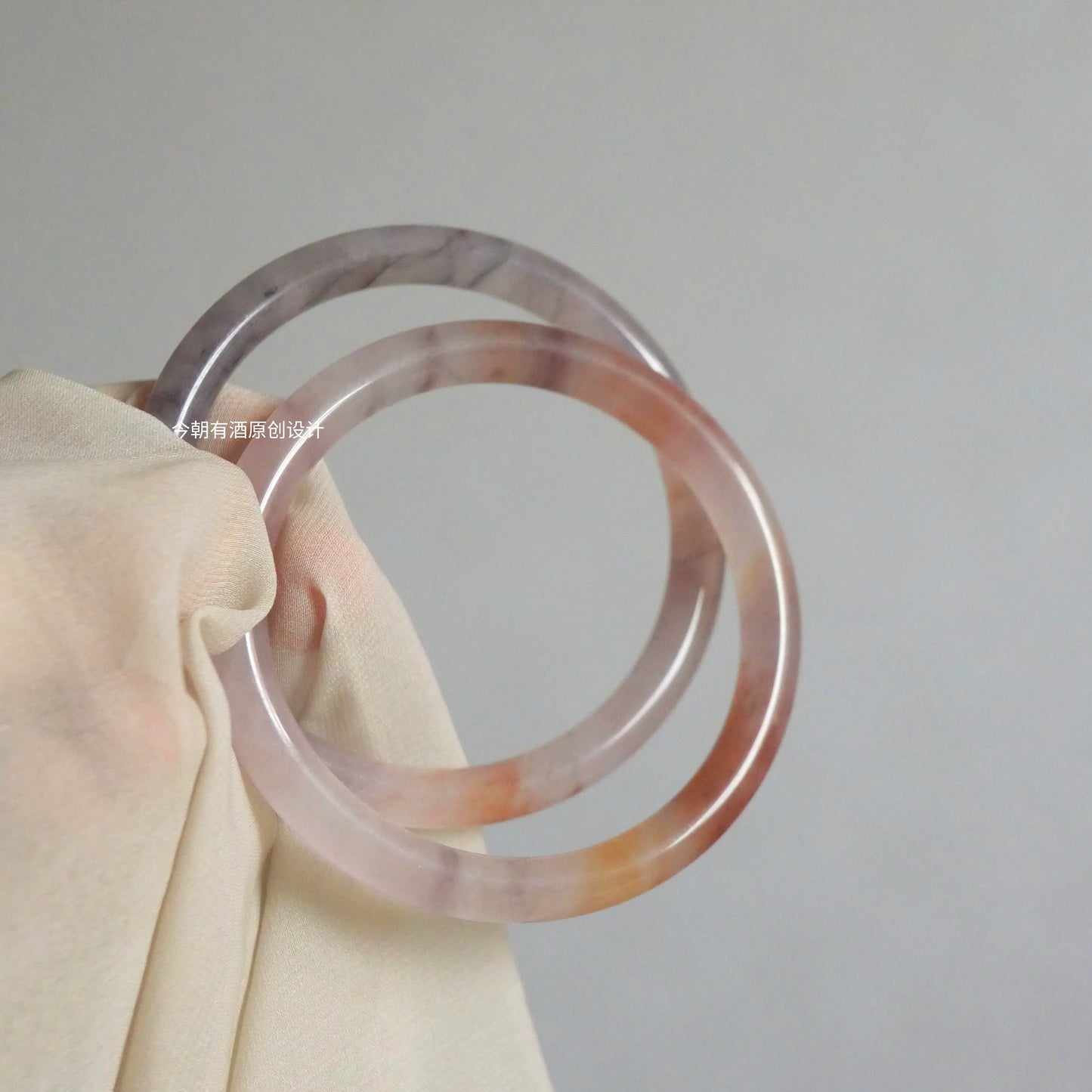 Seeing Flowers in the Fog Gold Silk Jade Bracelet