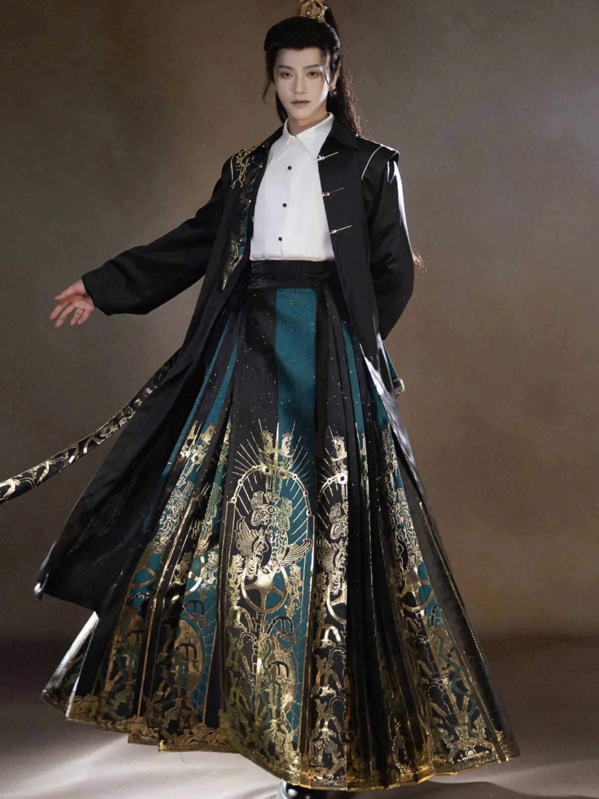 New Chinese Style Modern Hanfu Outfit - Sanxingdui 三星堆 (Preorder)