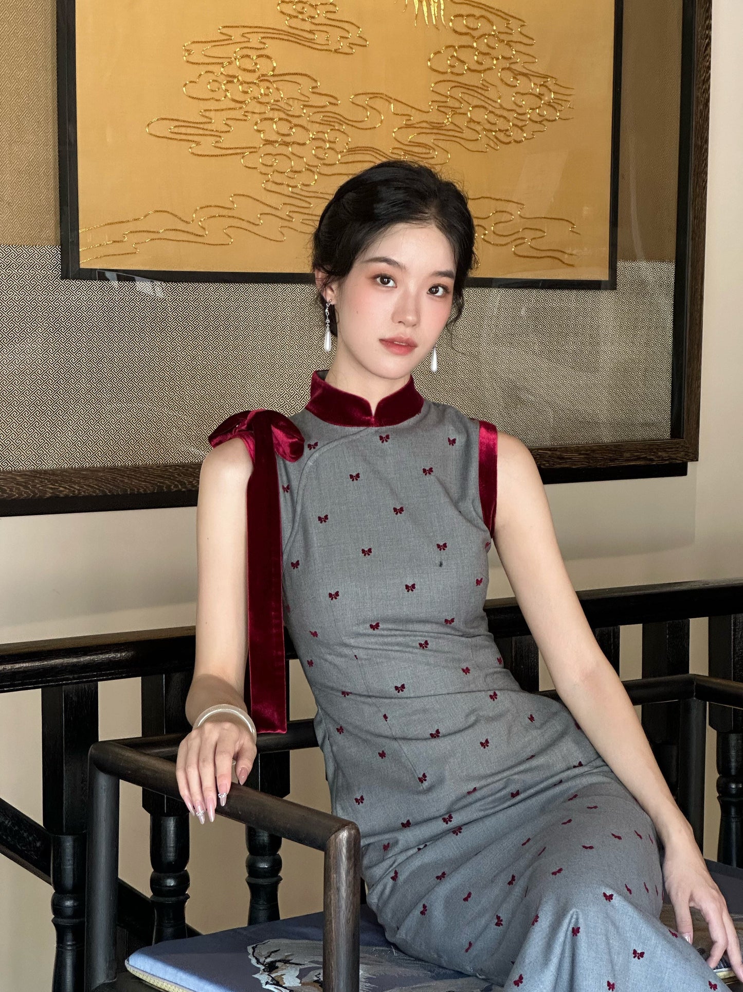 Sleeveless Velvet Heart Long Cheongsam | Miss Butterfly