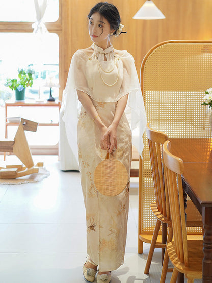Halter Neck Long Cheongsam with Shawl | Jinzhu