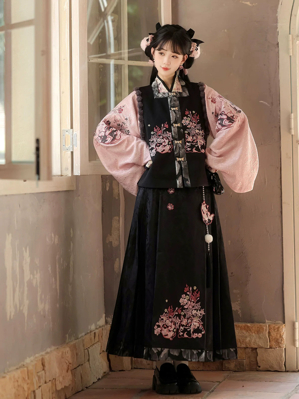 Painted Grace 粉墨千金 - Modern Hanfu Set with Cross-Collar Top, Vest, and Mamian Skirt, Daily New Chinese Style Outfit (Preorder)