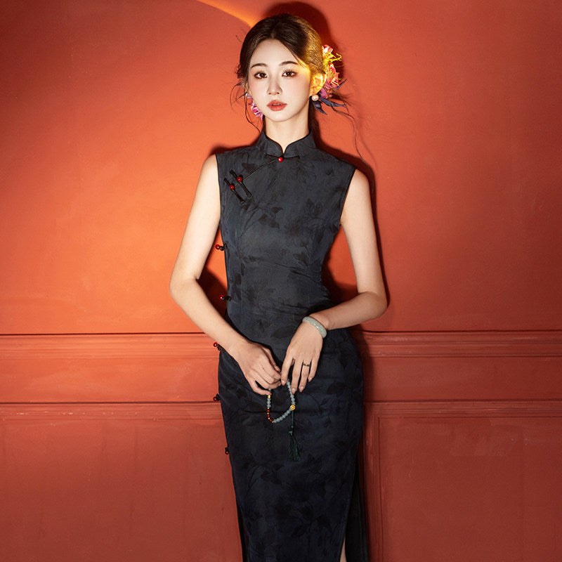 Sleeveless Floral Midi Cheongsam | Vampire