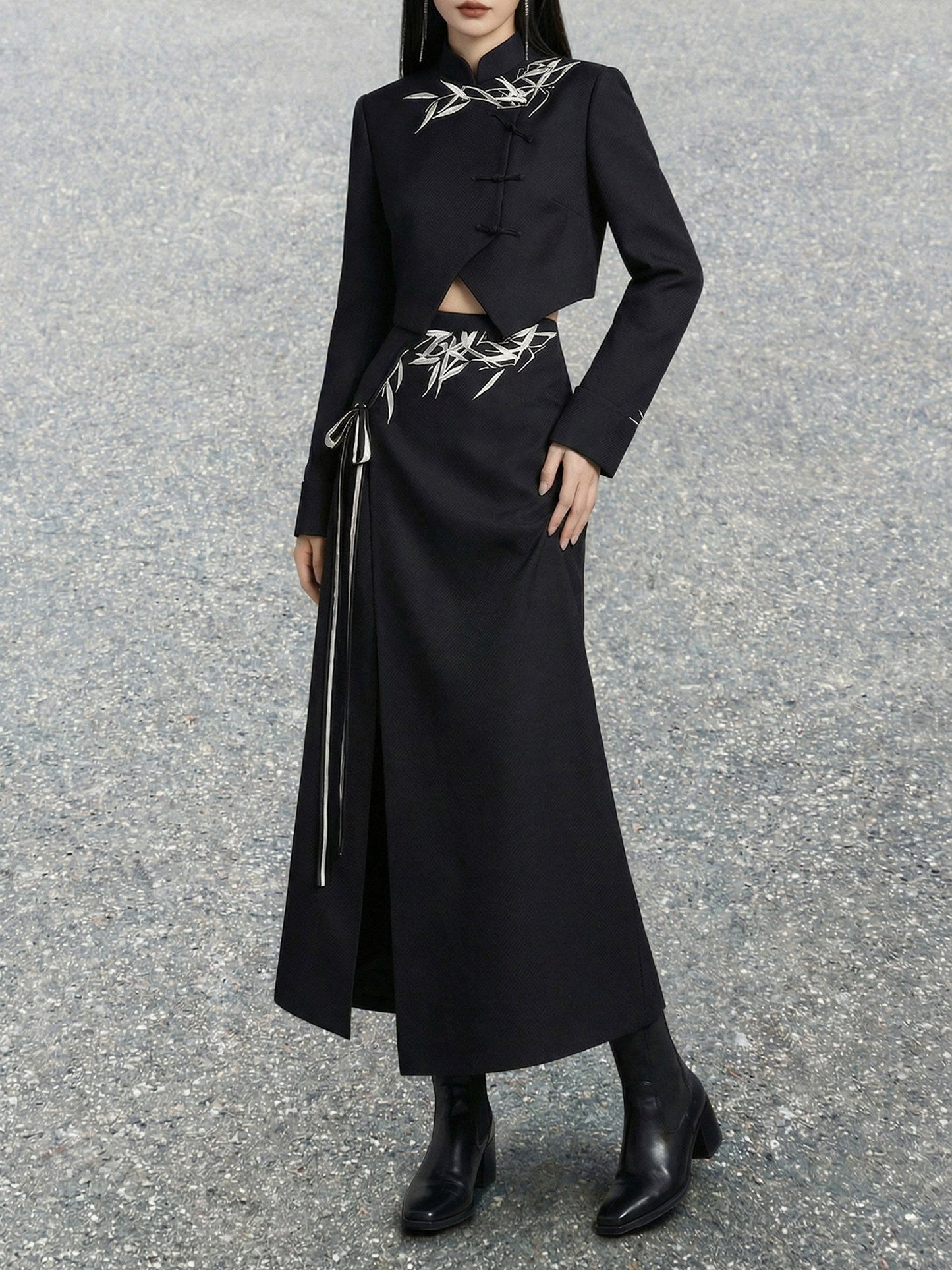 New Chinese Style Black Bamboo Leaf Print with Irregular Hem Crop Suit and Slit Skirt (Preorder)