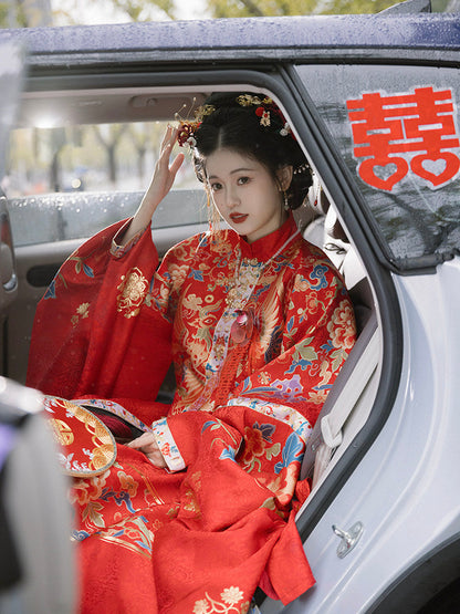 Ming Dynasty Bridal Hanfu Set with Robe & Mamian Skirt | Fengxia 凤霞