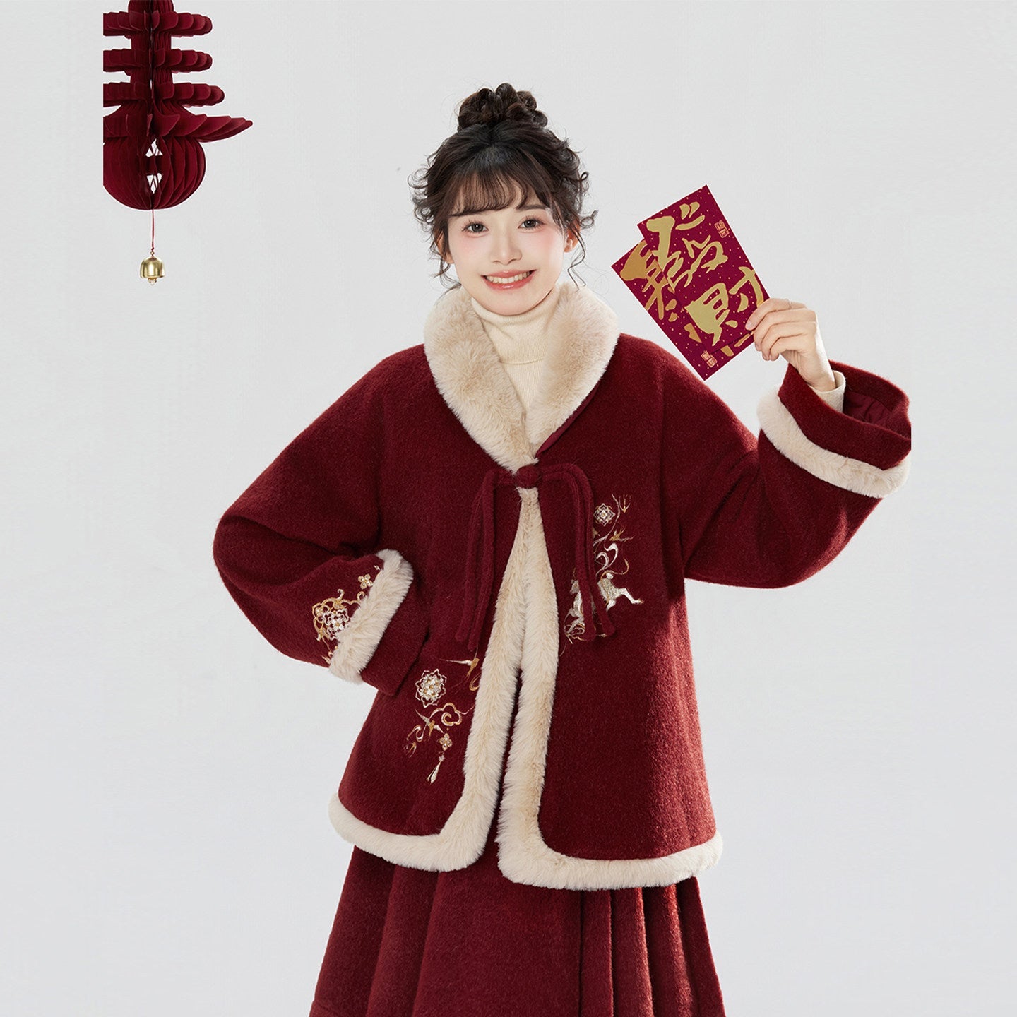 Tang Dynasty Dunhuang Museum Red Woolen Coat and Mini Mamian Skirt - Fu Lu Mingchun 福鹿鸣春 (Preorder)