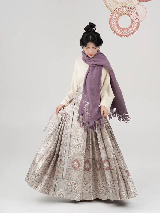 Wangxue Chinese Blouse & Mamian Skirt Outfit - modern Ming-inspired hanfu, detail view