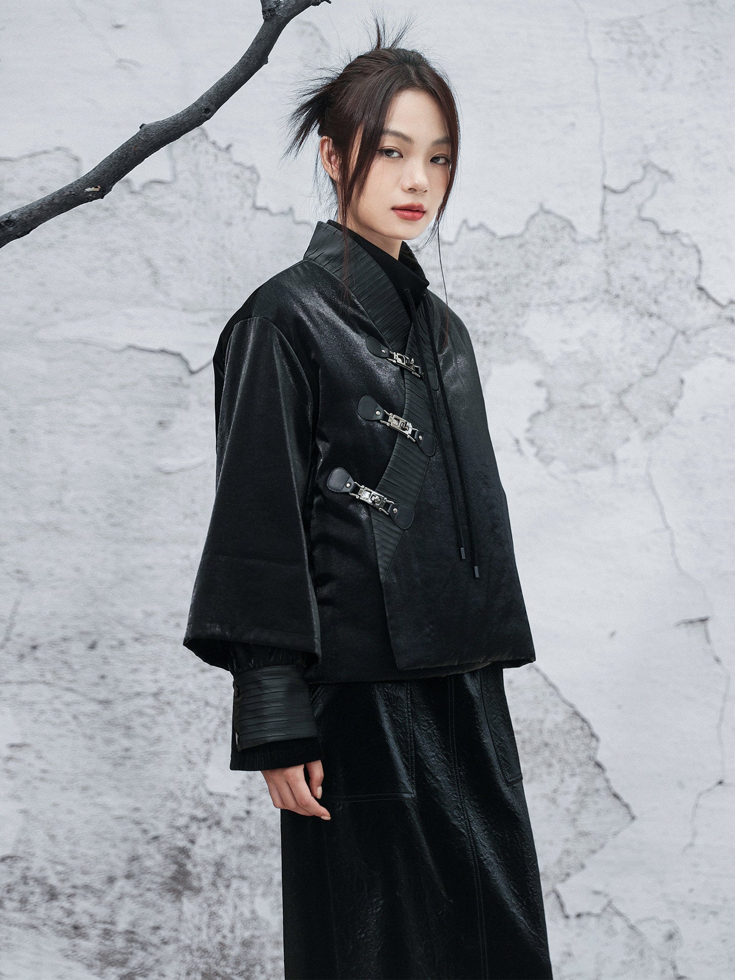 New Chinese Martial Arts Style Pleated Short Coat