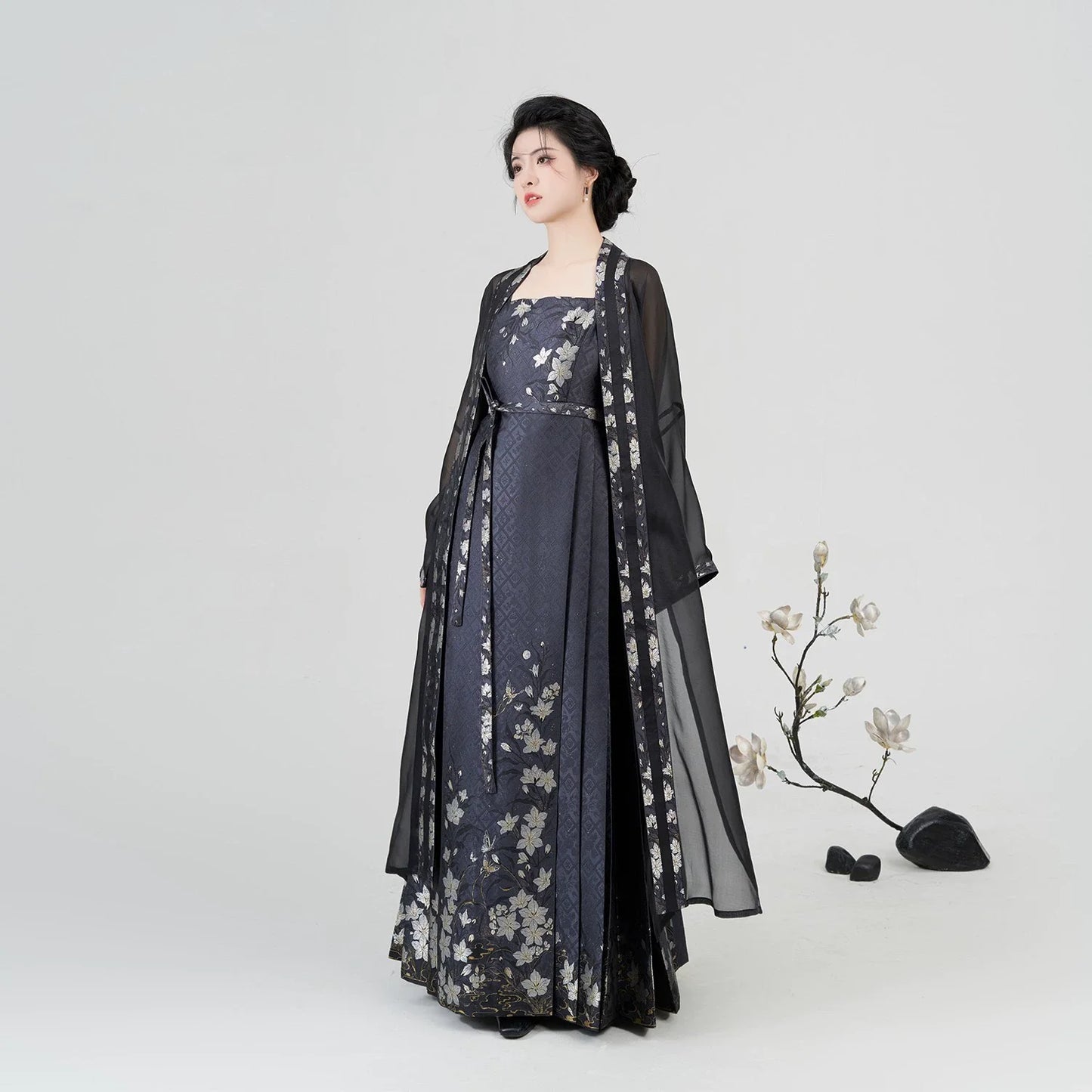 Ming Dynasty Modern Hanfu Beizi with Mamian Slip Dress - Floating Fragrance 浮玉生香