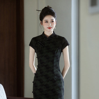 Short Sleeve Floral Long Cheongsam | Obsidian