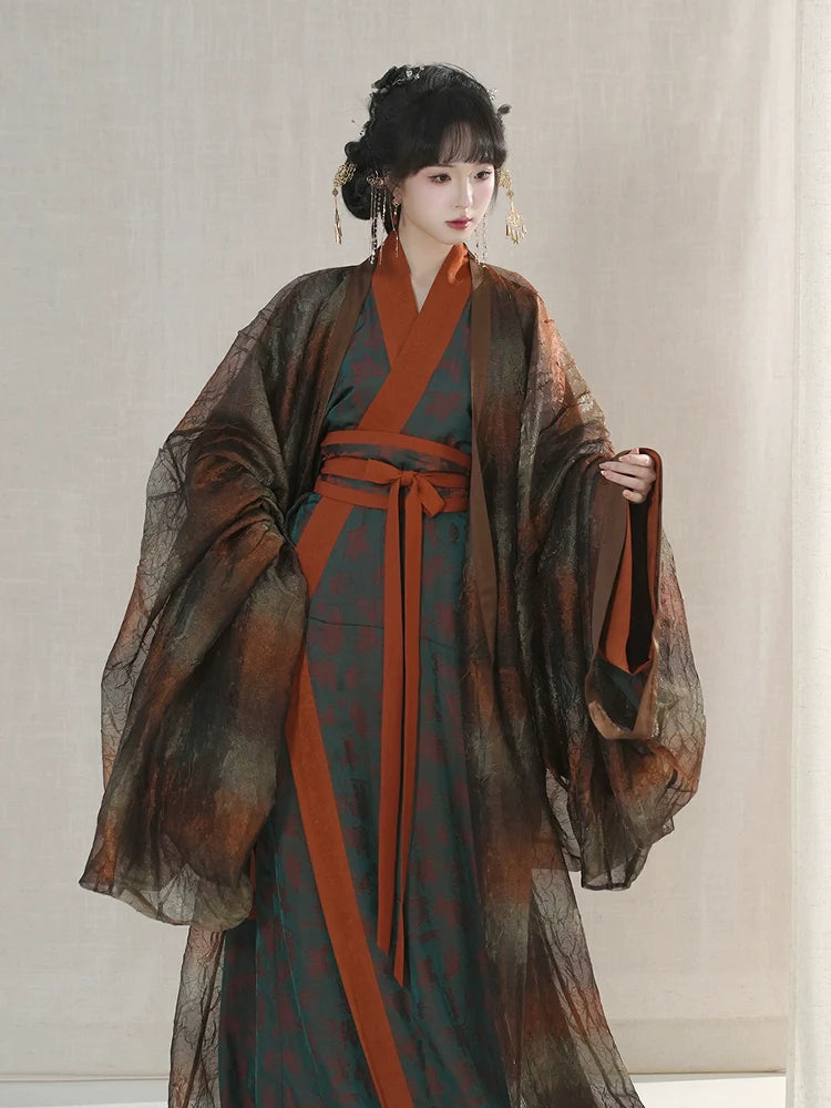 Yao Ling 曜灵 - Warring States Straight Hem Robe
